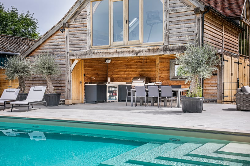 poolside outdoor kitchens 